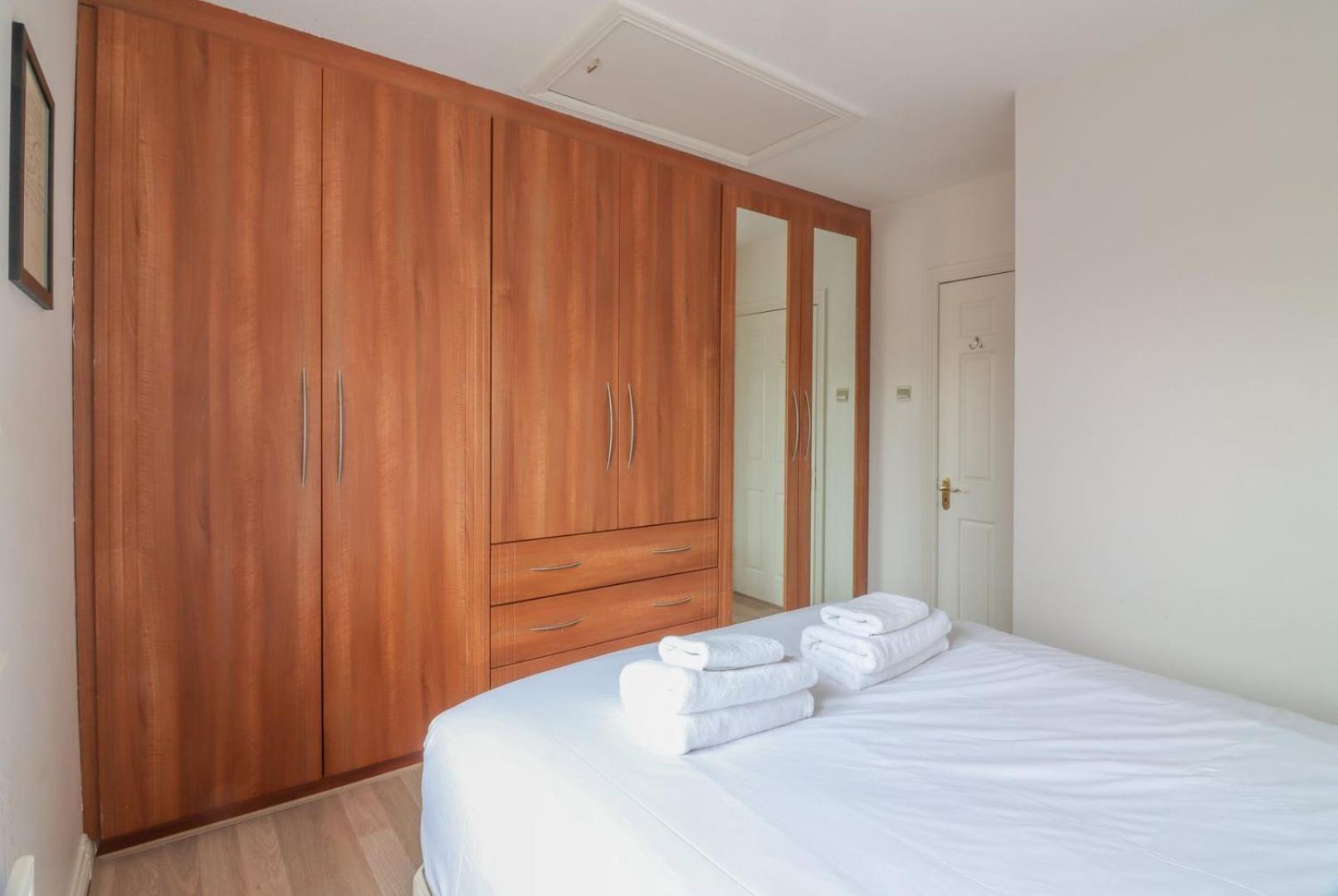 Pensión Guestready - Coastal Charm Near Sandymount *